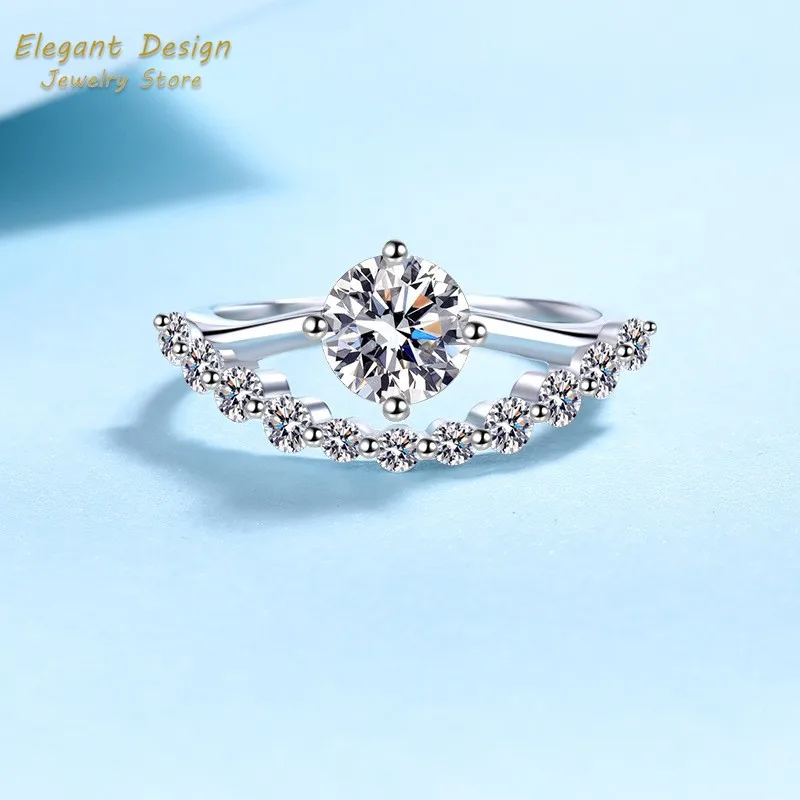 クラウン・オブ・ラブ プラチナ Pt950 ウェディングリン - Moissanite Engagement Ring 1 Carat のレビューと価格