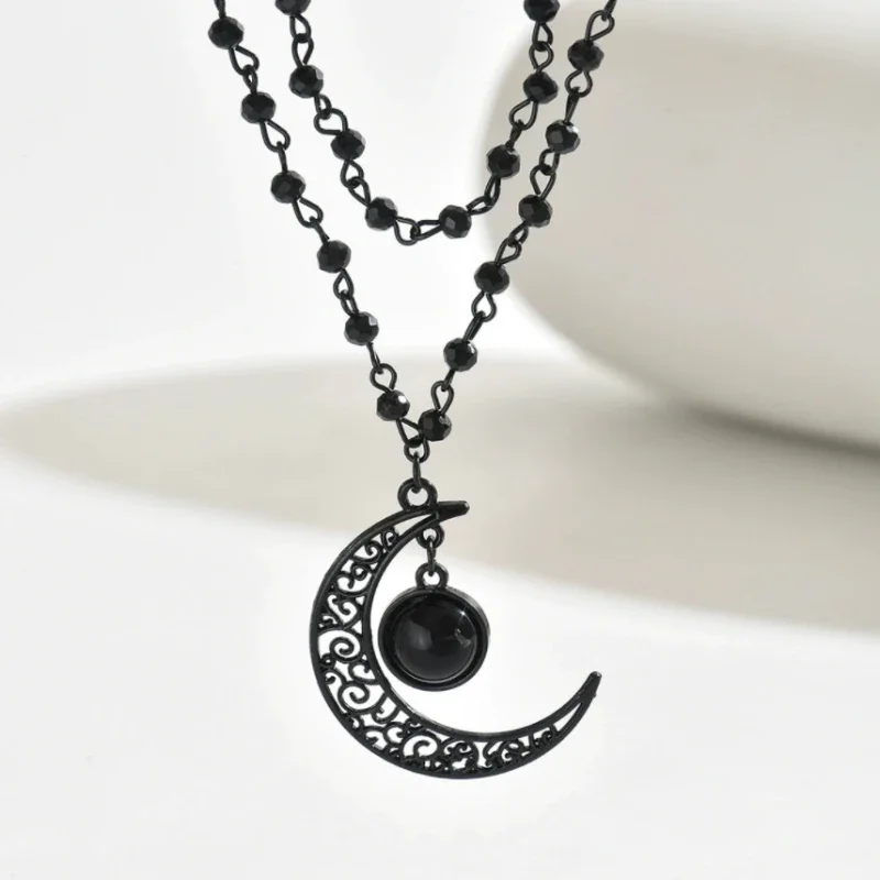 ゴシック調の重ね付けできる三日月ペンダントネックレス。女性向 - Layered Pendant Necklace Aesthetic のレビューと価格