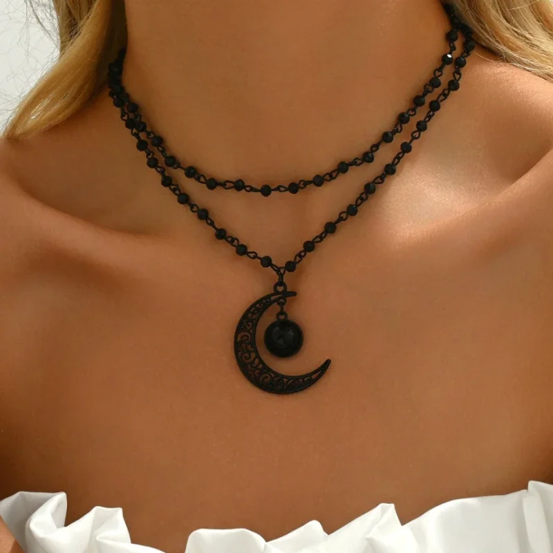 ゴシック調の重ね付けできる三日月ペンダントネックレス。女性向 - Layered Pendant Necklace Aesthetic のレビューと価格